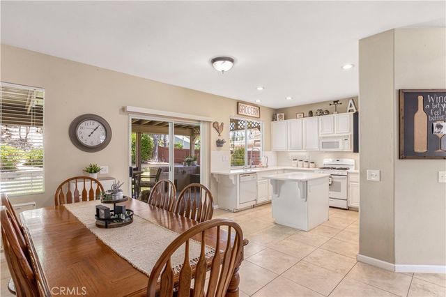 42904 Via Alhama, Temecula, CA 92592