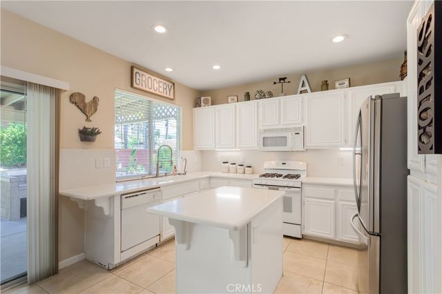 42904 Via Alhama, Temecula, CA 92592