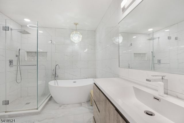 39 Carey Arthur Drive, Wayne Twp., NJ 07470