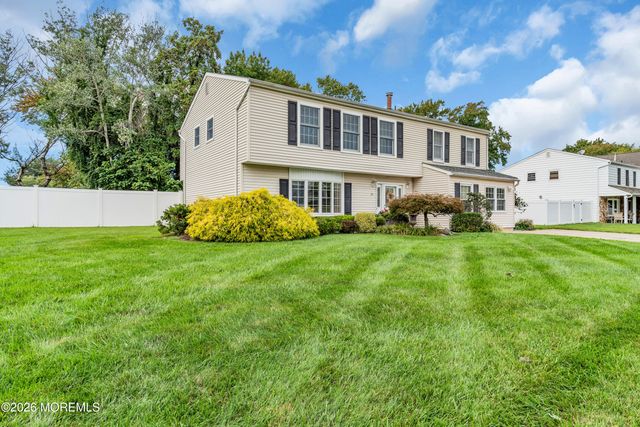 26 Rothbard Road, Hazlet, NJ 07730