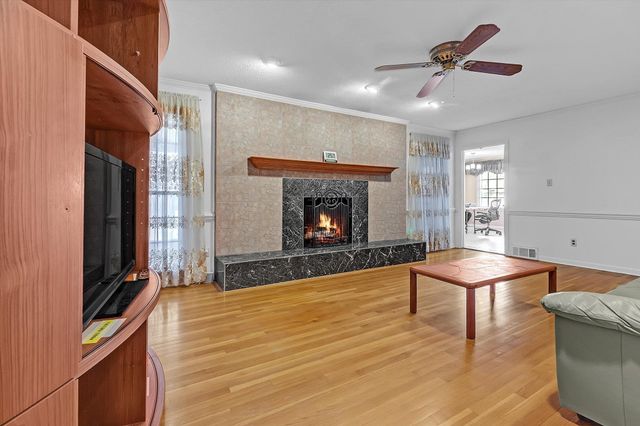 5734 DUNWOODY AVE, Memphis, TN 38120