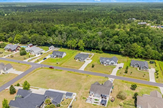 642 Sunny Pond Ln., Aynor, SC 29511