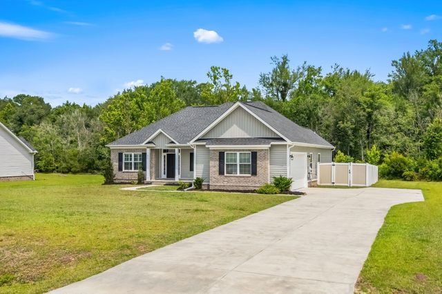 642 Sunny Pond Ln., Aynor, SC 29511