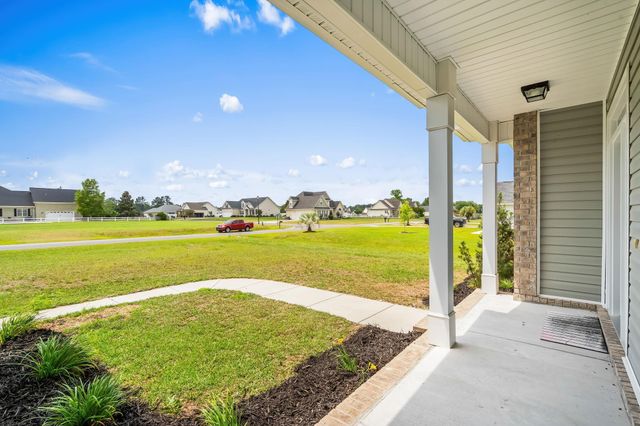 642 Sunny Pond Ln., Aynor, SC 29511