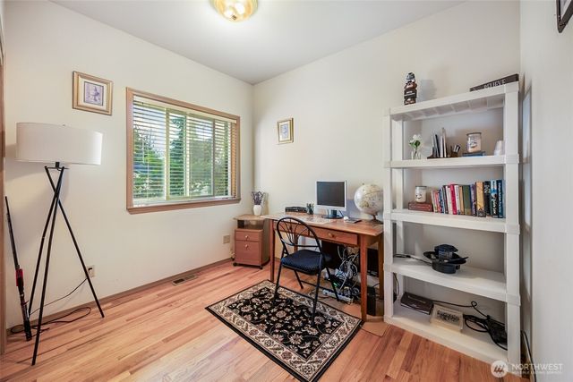 10821 Crestwood Drive S, Seattle, WA 98178
