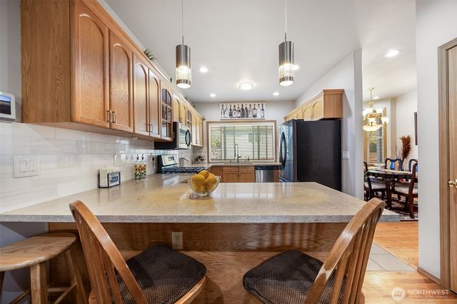 10821 Crestwood Drive S, Seattle, WA 98178