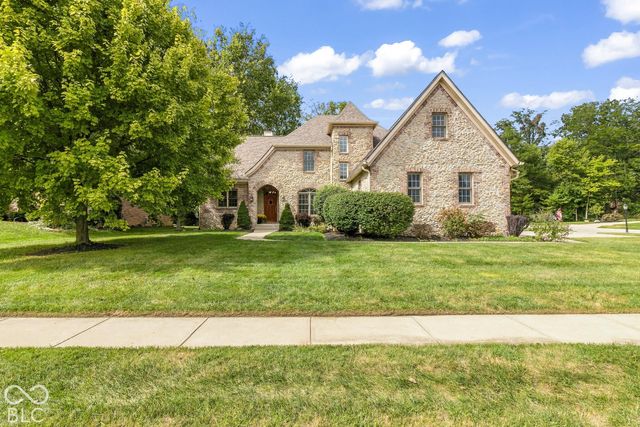 10041 Wading Crane Avenue, Fishers, IN 46055