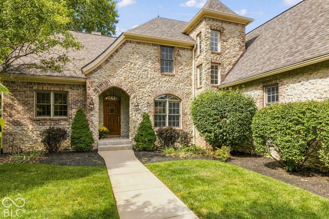 10041 Wading Crane Avenue, Fishers, IN 46055