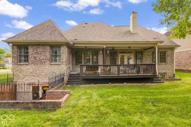 10041 Wading Crane Avenue, Fishers, IN 46055