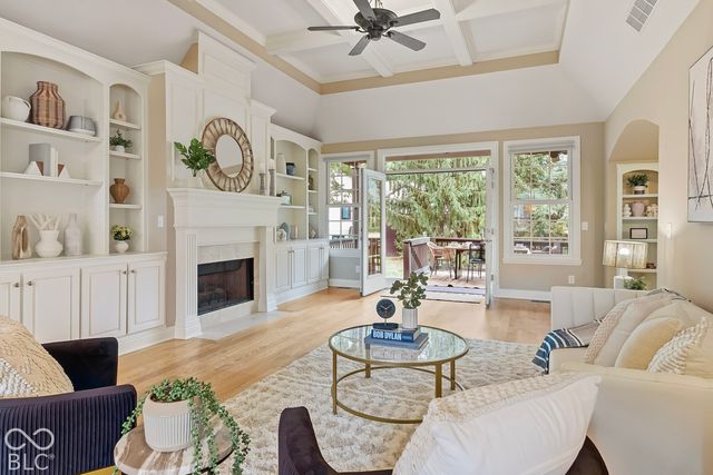 10041 Wading Crane Avenue, Fishers, IN 46055