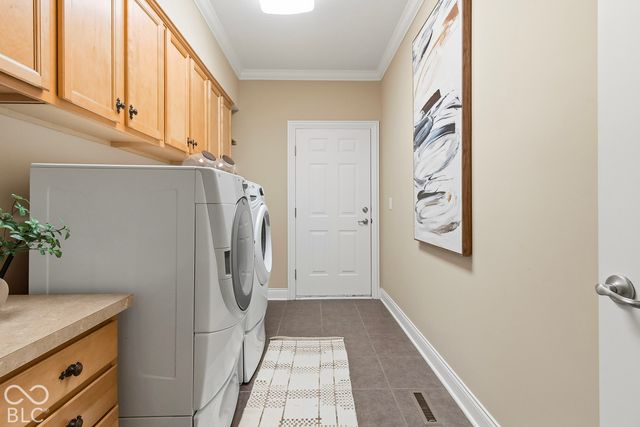10041 Wading Crane Avenue, Fishers, IN 46055