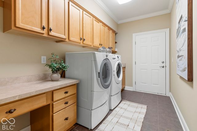 10041 Wading Crane Avenue, Fishers, IN 46055