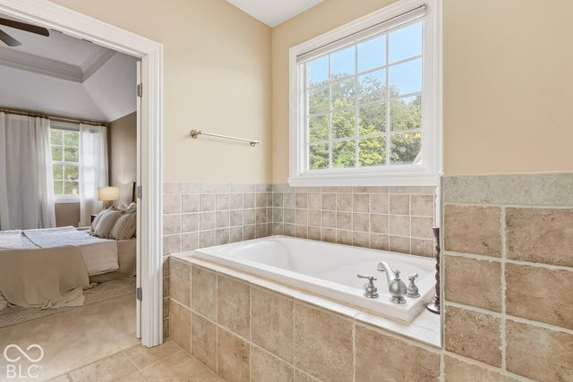 10041 Wading Crane Avenue, Fishers, IN 46055
