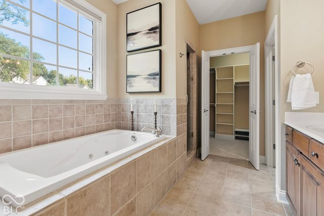 10041 Wading Crane Avenue, Fishers, IN 46055