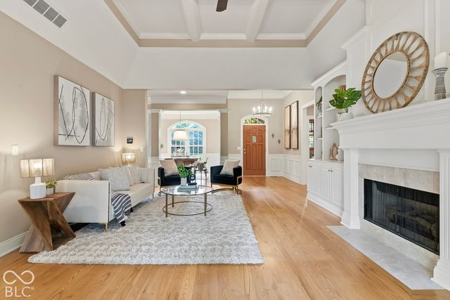 10041 Wading Crane Avenue, Fishers, IN 46055