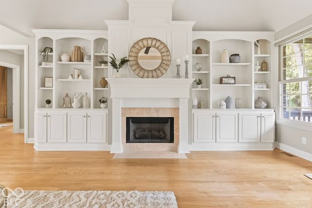 10041 Wading Crane Avenue, Fishers, IN 46055