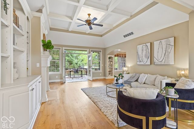 10041 Wading Crane Avenue, Fishers, IN 46055
