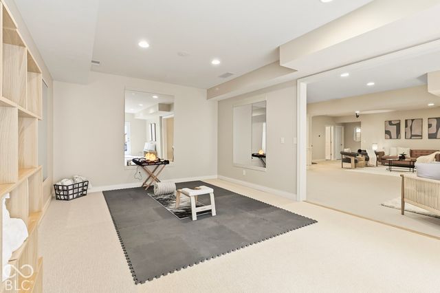 10041 Wading Crane Avenue, Fishers, IN 46055
