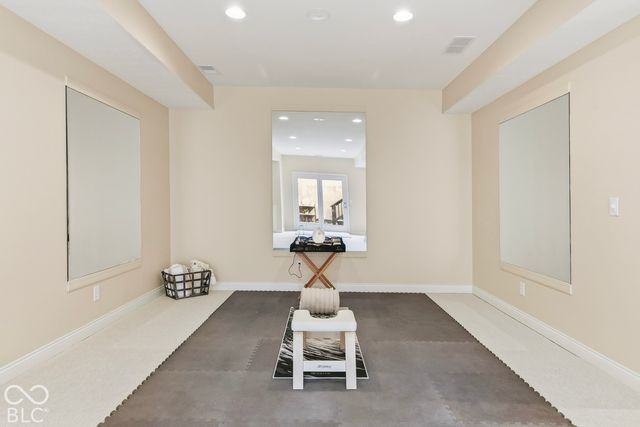 10041 Wading Crane Avenue, Fishers, IN 46055
