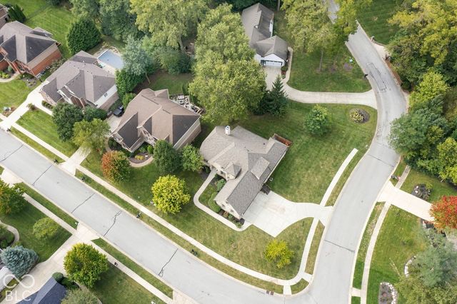10041 Wading Crane Avenue, Fishers, IN 46055