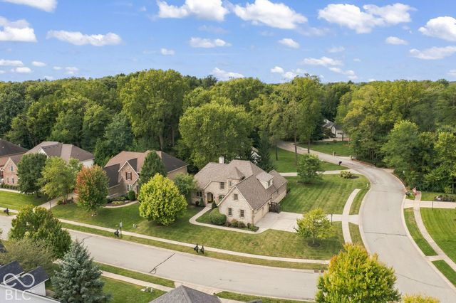 10041 Wading Crane Avenue, Fishers, IN 46055