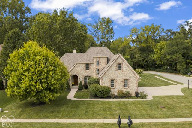 10041 Wading Crane Avenue, Fishers, IN 46055