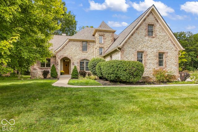 10041 Wading Crane Avenue, Fishers, IN 46055