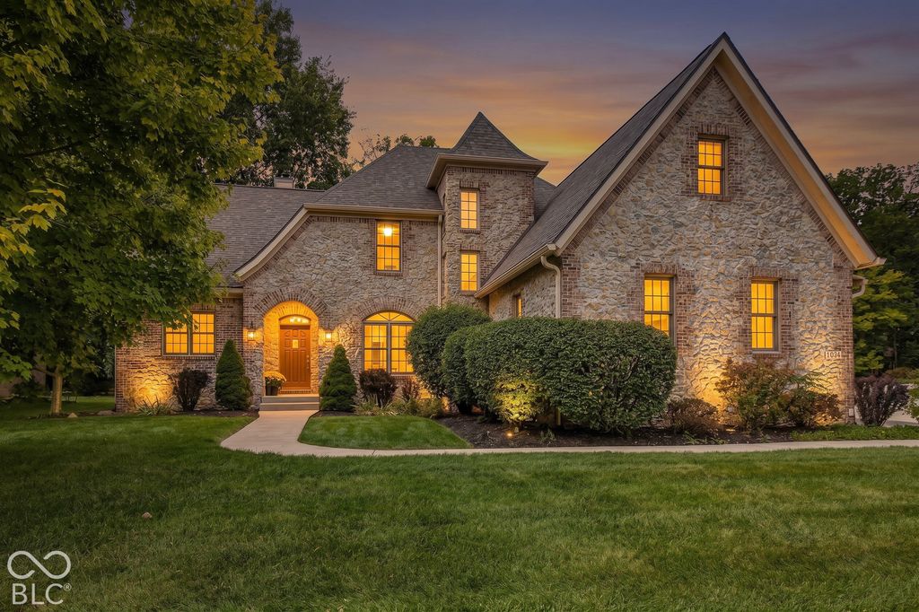 10041 Wading Crane Avenue, Fishers, IN 46055