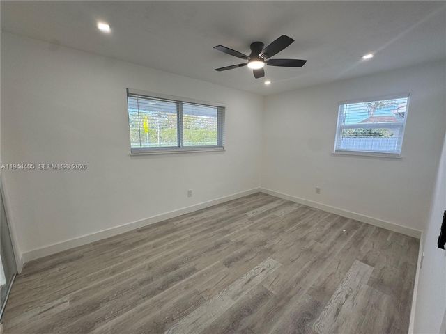 8600 Taft St, Pembroke Pines, FL 33024