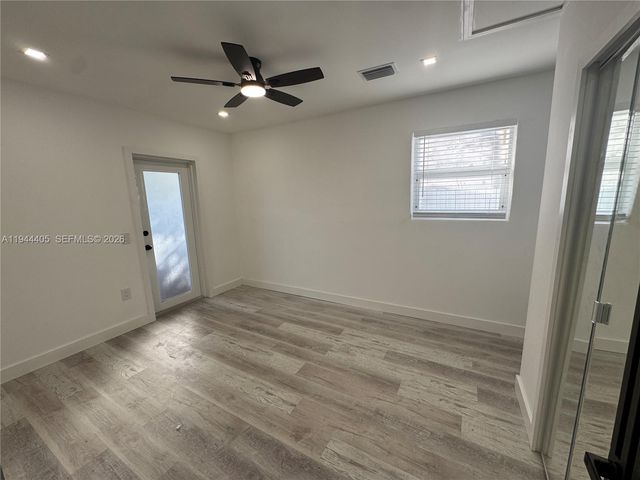 8600 Taft St, Pembroke Pines, FL 33024