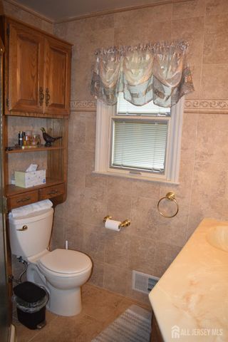 15 Cutter Avenue, Edison, NJ 08820