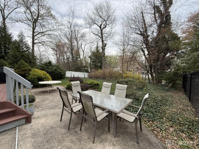 15 Cutter Avenue, Edison, NJ 08820