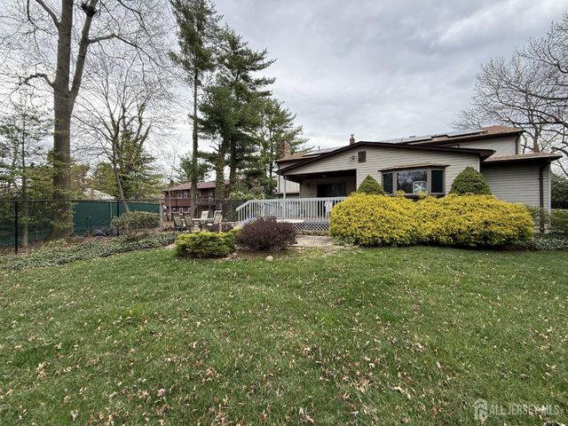 15 Cutter Avenue, Edison, NJ 08820