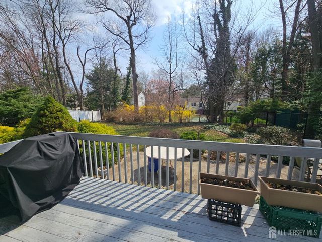 15 Cutter Avenue, Edison, NJ 08820