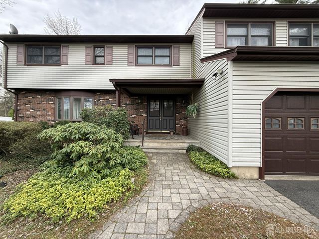 15 Cutter Avenue, Edison, NJ 08820