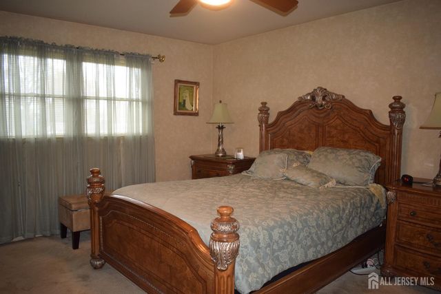 15 Cutter Avenue, Edison, NJ 08820