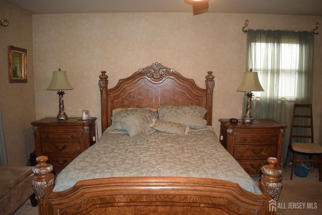 15 Cutter Avenue, Edison, NJ 08820