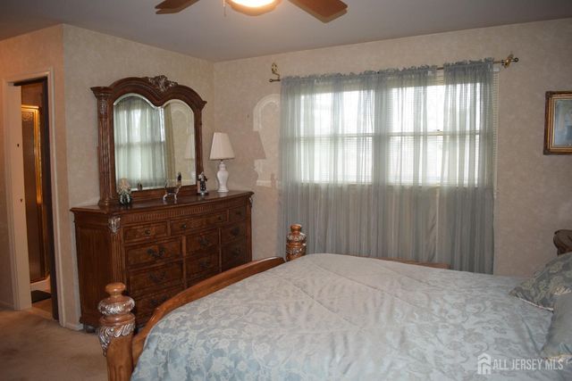 15 Cutter Avenue, Edison, NJ 08820