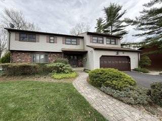 15 Cutter Avenue, Edison, NJ 08820