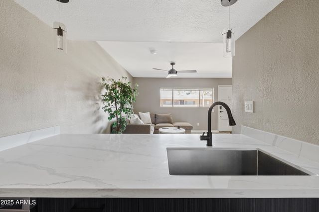 7436 E CHAPARRAL Road 205B, Scottsdale, AZ 85250