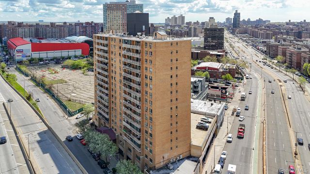 92-29 Queens Boulevard 16H, Rego Park, NY 11374