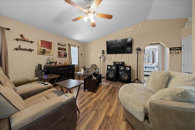 3929 NE 22ND STREET, Ocala, FL 34470