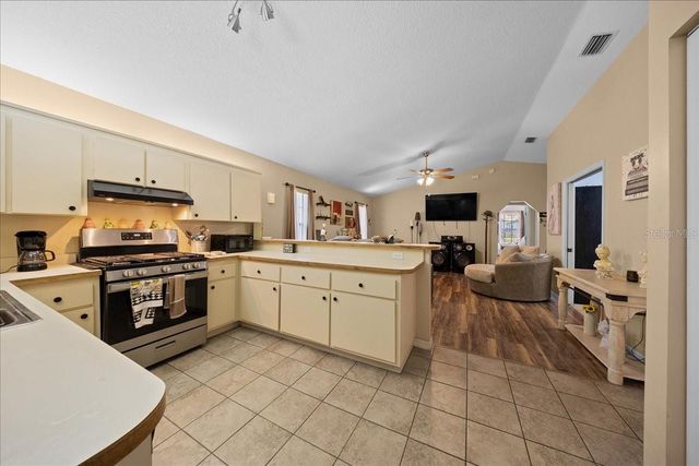 3929 NE 22ND STREET, Ocala, FL 34470