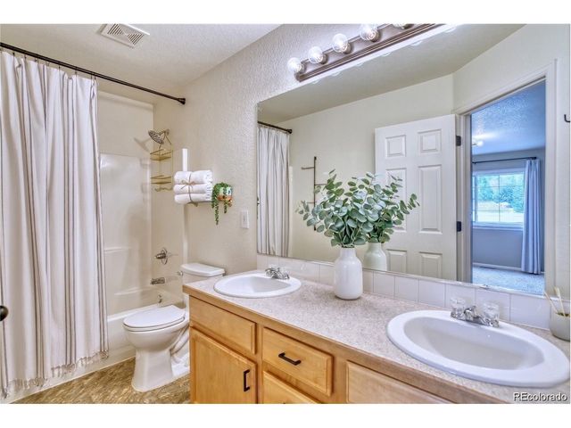 16167 Cinnamon Cir, Mead, CO 80542