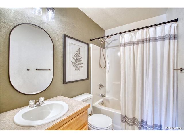 16167 Cinnamon Cir, Mead, CO 80542