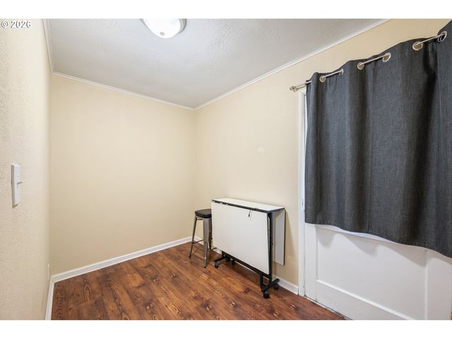 1002 N 10TH Ave, Kelso, WA 98626