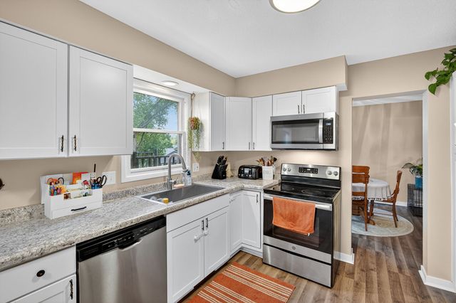 2317 E 41st Court, Des Moines, IA 50317