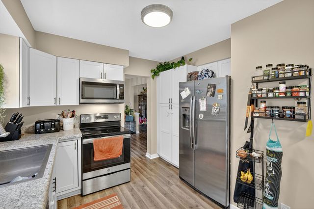 2317 E 41st Court, Des Moines, IA 50317