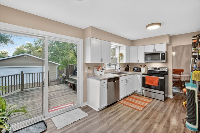 2317 E 41st Court, Des Moines, IA 50317