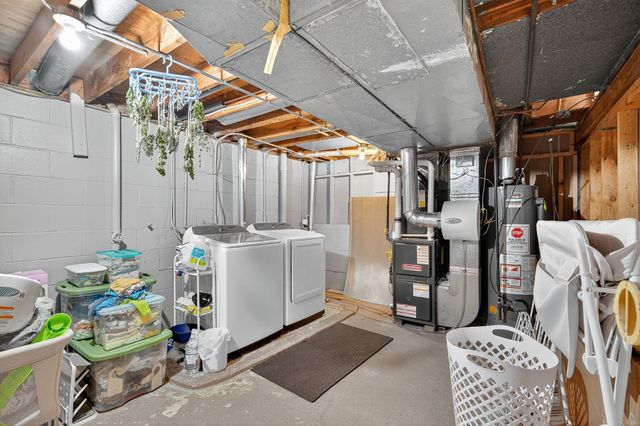 2317 E 41st Court, Des Moines, IA 50317
